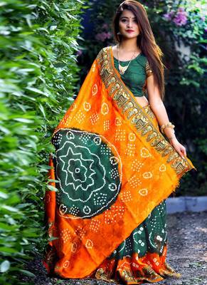 green Bandhani Hand Women Saree 1