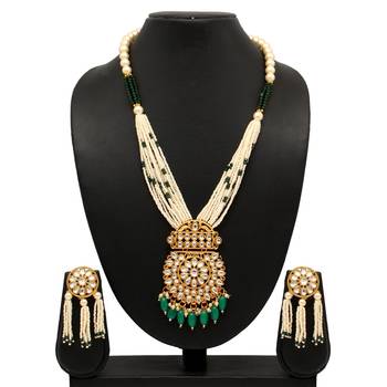 Green necklace-sets 1