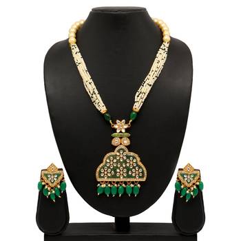 Green necklace-sets 1