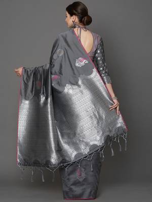 Grey woven cotton silk saree with blouse 4
