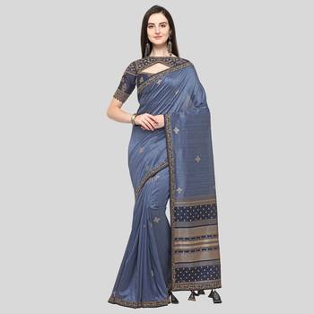 Grey Embroidered Silk Blend Saree With Blouse 1