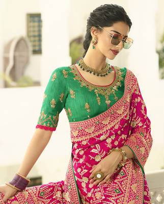Dark Pink Embroidered Banarasi Silk Saree With Blouse 3