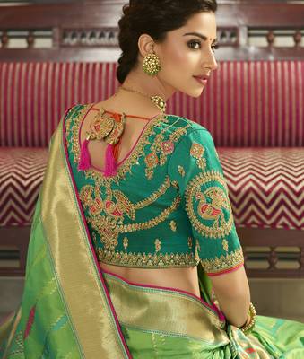 Parrot Green Embroidered Banarasi Silk Saree With Blouse 2