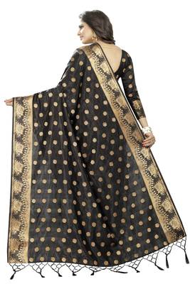 Black Embroidered Banarasi Saree With Blouse 3