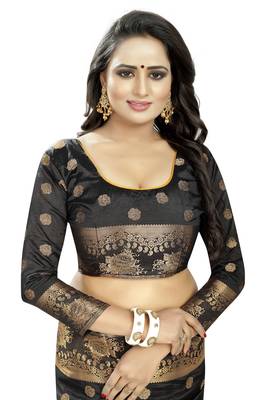 Black Embroidered Banarasi Saree With Blouse 4