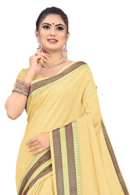Yellow Woven Silk Saree With Blouse 3