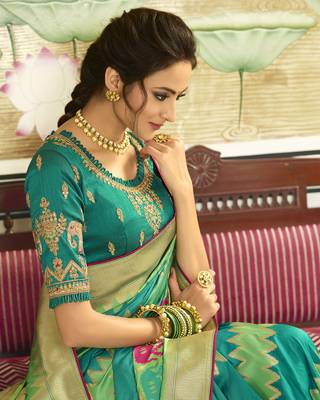 Turquoise Embroidered Banarasi Silk Saree With Blouse 3