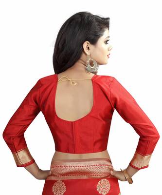 Red woven banarasi silk saree with blouse 5