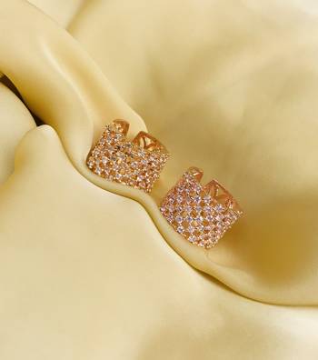 Gold rings 1