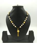 Multicolor necklaces