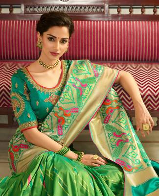 Parrot Green Embroidered Banarasi Silk Saree With Blouse 3