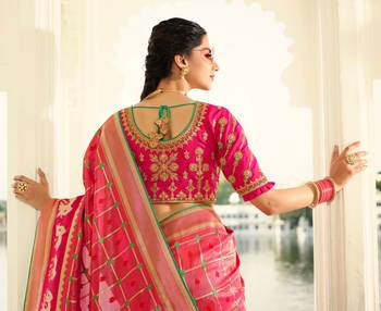 Pink Embroidered Banarasi Silk Saree With Blouse 4