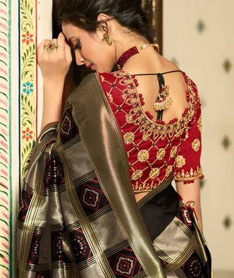 Black Embroidered Banarasi Silk Saree With Blouse 2