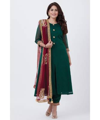 Bottle Green Kundan Button Down Kurti with Pants and Maroon Paisley Dupatta 1