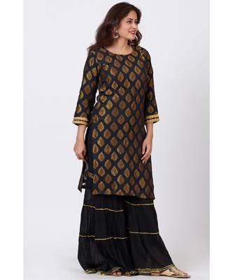 Black Banarsi Kurti with Crushed Sharara 2