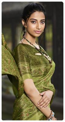  green printed crepe saree with blouse 2