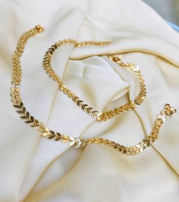 Gold anklets 1