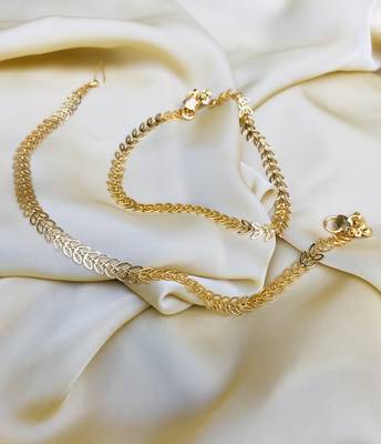 Gold anklets 1