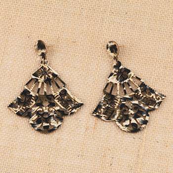 Wonderful Attractive   Wooden Light Weight Dangle Earrings For Girls And Women. 2
