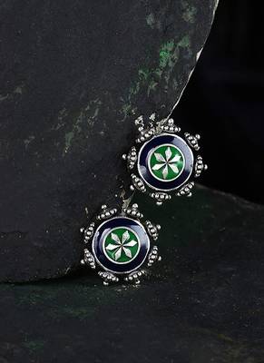 Mehrunisa Floral Stud Style Earrings 1
