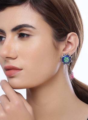 Mehrunisa Floral Stud Style Earrings 2