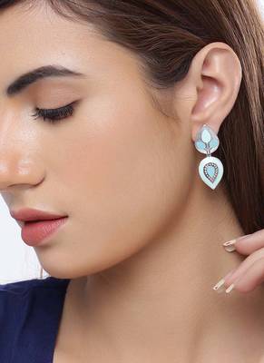 Bagh E Fiza Elegant Leaves Drop Earrings 2