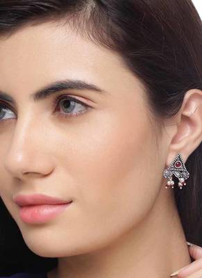 Abhira Triangle Stud Earrings 2