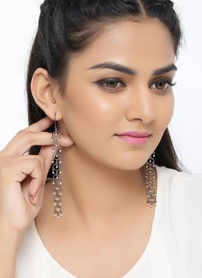Jaali Pearl Long Drop Earrings 2