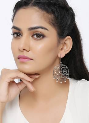 Jaali Pearl Filigree Round Earrings 2
