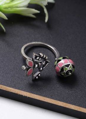Adorned Spin Floral Motifs Ring 1