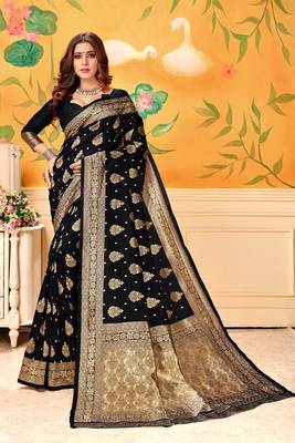  black woven jacquard saree with blouse 1