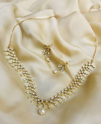Gold necklaces 1