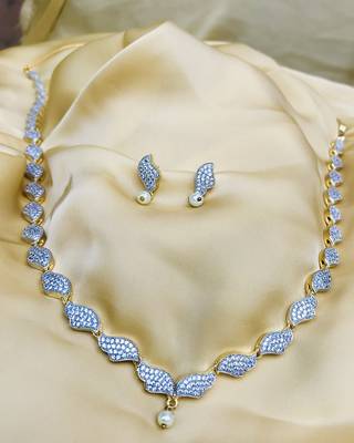 Gold necklaces 2
