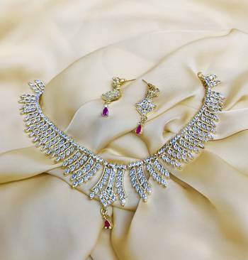 Gold necklaces 1