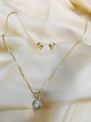 Gold necklaces 1