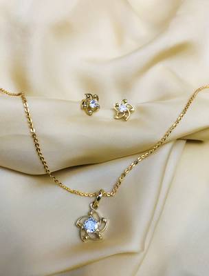 Gold necklaces 1