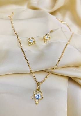 Gold necklaces 1