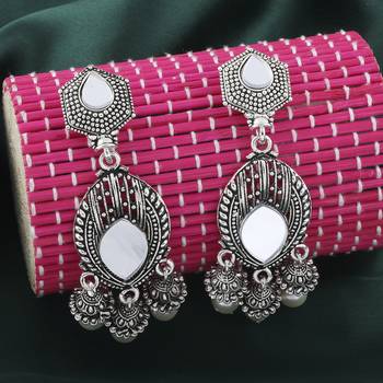 Classic Silver Geometric Pearl  Mirror Earrings 2