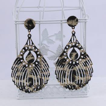 Exclusive Dangler   Wooden Earrings For Girls And Women 3
