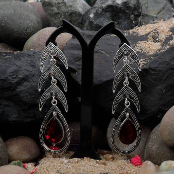 Elegant Red Big Diamond Leaf Shape Earrings 3