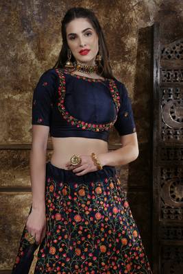 Green Heavy Embroidered Work Unstitched Lehenga Choli With Blouse 3