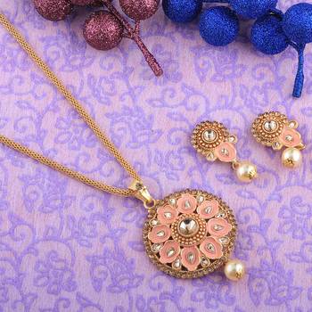 Elegant Goldplated Traditional Necklace Pendant  Set  For Women Jewellery 1