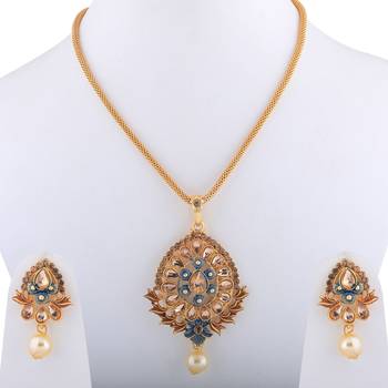Delicate Goldplated Traditional Necklace Pendant  Set  For Women Jewellery 3