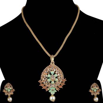 Royal Goldplated Traditional Necklace Pendant  Set  For Women Jewellery 2