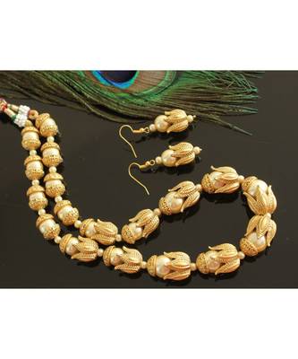 Lovely Matte Finish Pearl Designer Necklace Set 1