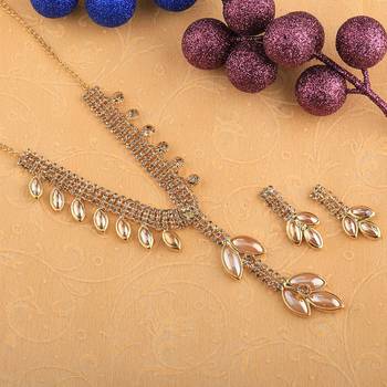 Exclusive Goldplated Traditional Golden Leaves And Pearl Necklace Set  For Women Jewellery 1