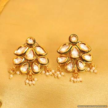 Kundan Meenakari Elegant Pendant Set 2