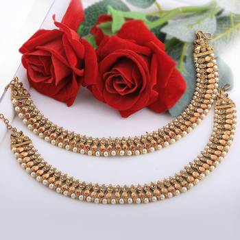 Exclusive Golden Kundan Anklet For Women And Girl 3