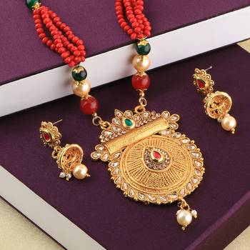Traditional Gold Plated Pearl Mala Pandent Set For Women Girl 2