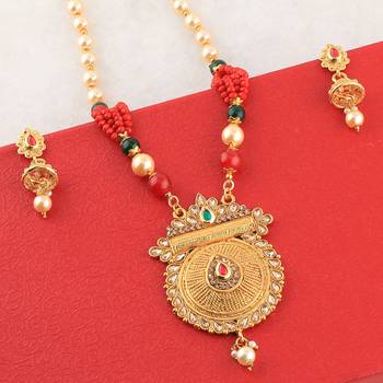 Traditional Gold Plated Pearl Mala Pandent Set For Women Girl 3
